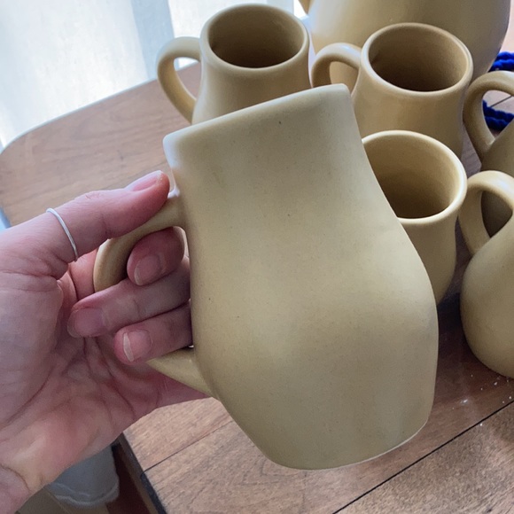 Vintage Spanish earthenware pitcher and cup set - Picture 2 of 7